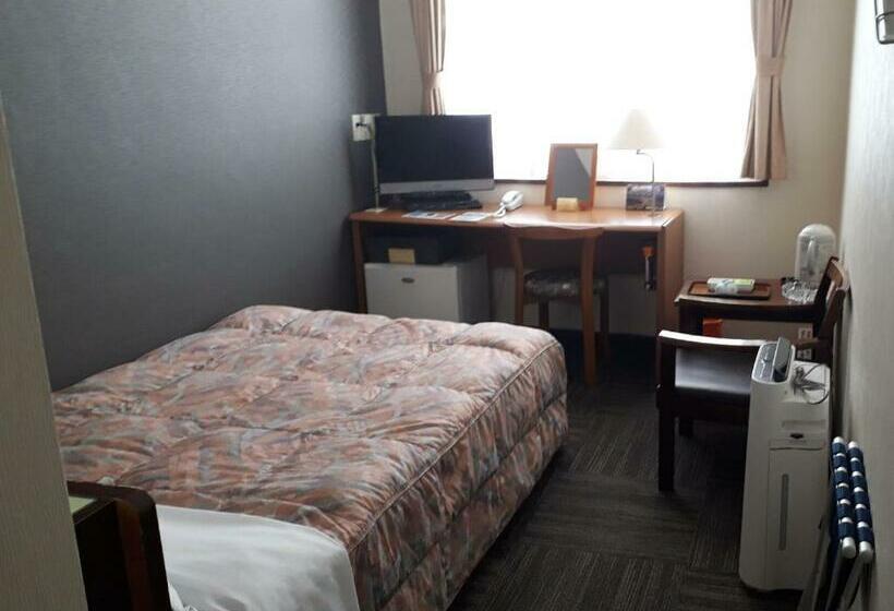 带双人床的基本房间, New Ohte