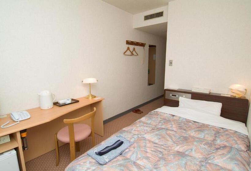 带双人床的基本房间, New Ohte