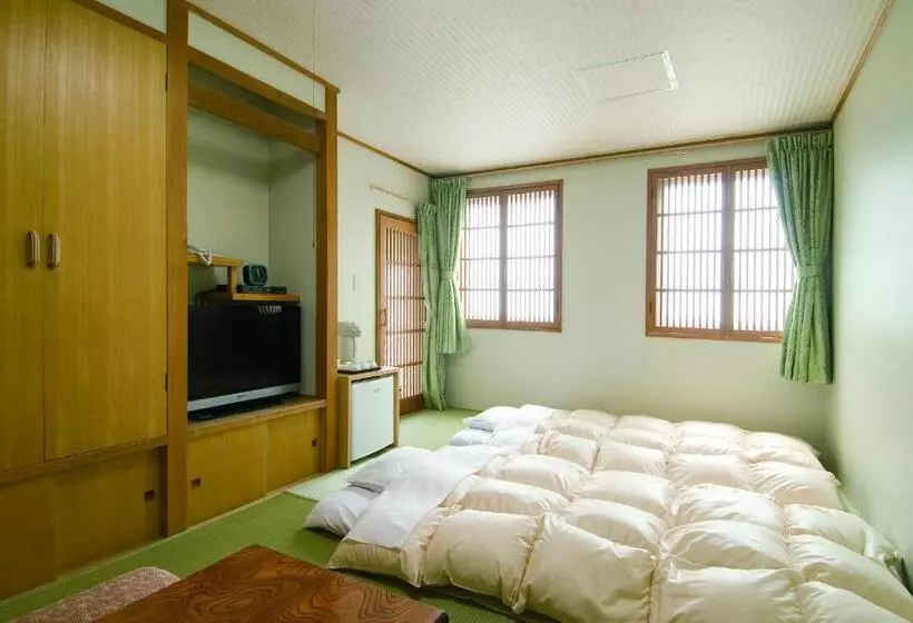 エコノミー４人部屋, New Ohte