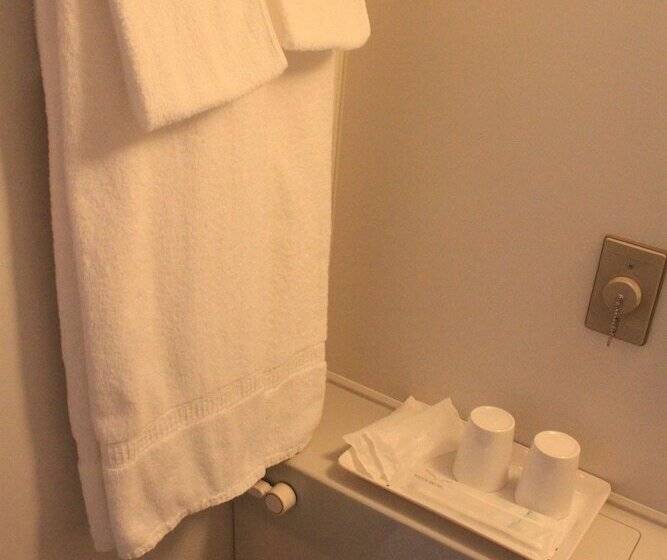 标准三人间, New Ohte