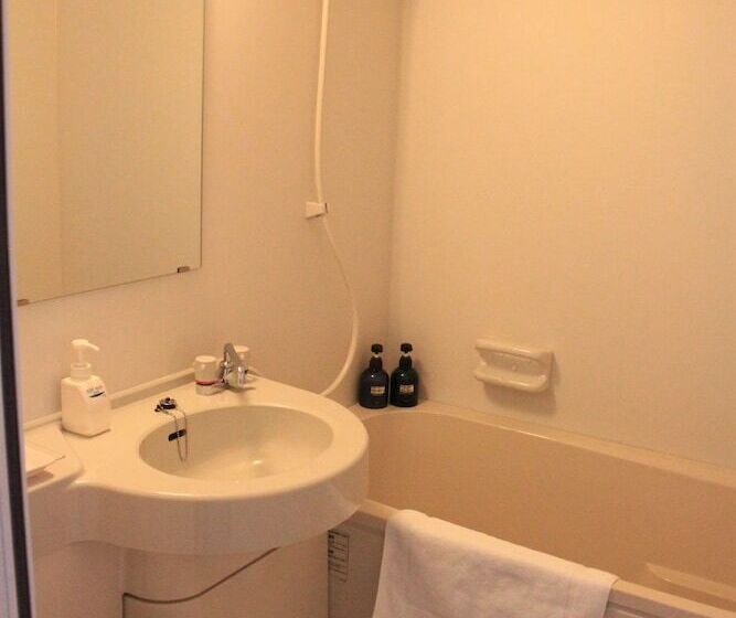 四人标准间, New Ohte