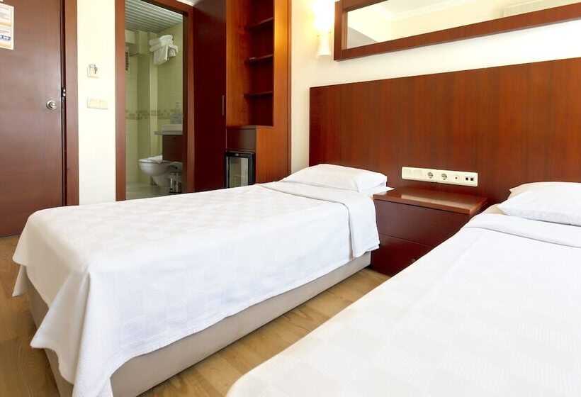 غرفة قياسية, Pelit