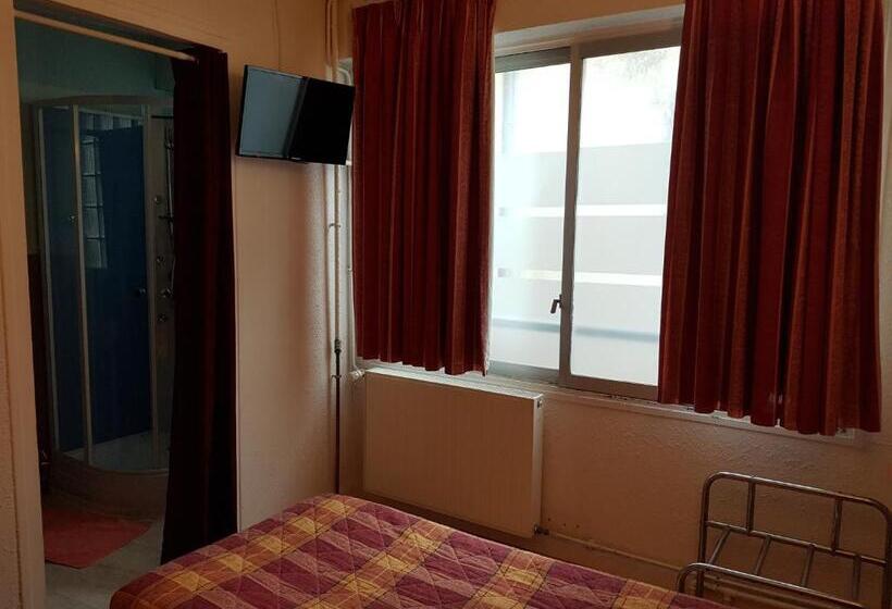 Номер Стандарт, Bar Restaurant Saint Paul