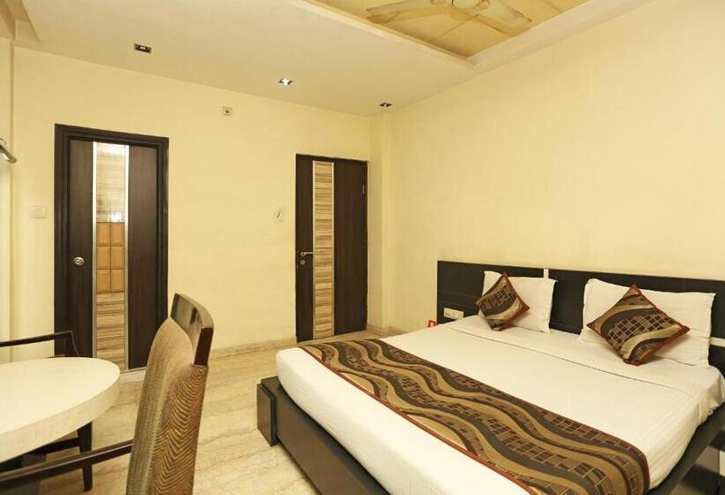 デラックスルーム, Sundaram