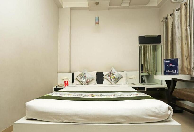 デラックスルーム, Sundaram