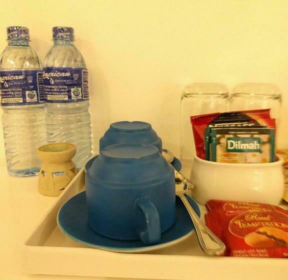 غرفة قياسية, The Residence