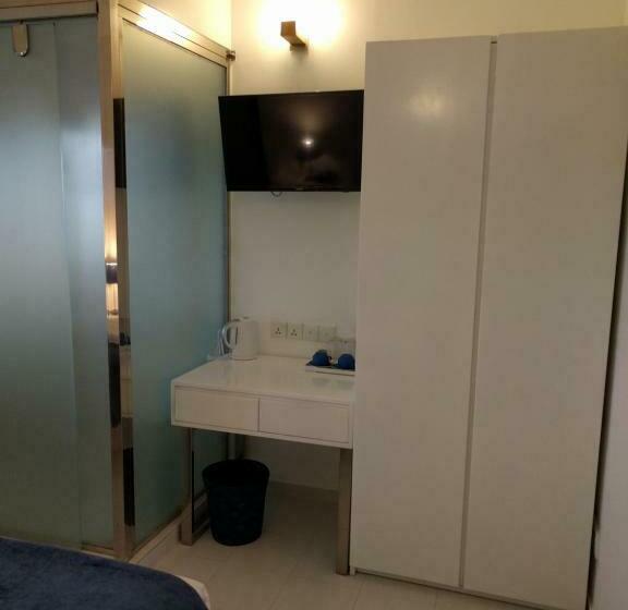 غرفة قياسية, The Residence