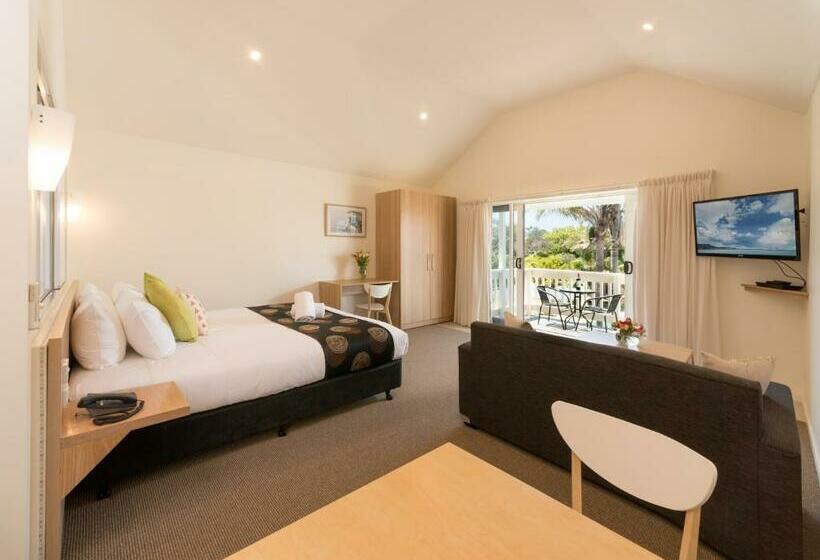 جناح مزود بجاكوزى, Boathouse Resort Studios And Suites