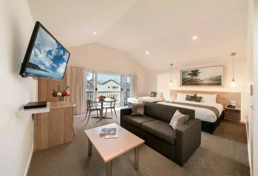 バルコニー付スイート, Boathouse Resort Studios And Suites