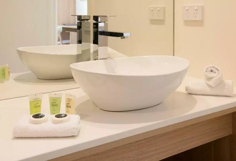 バルコニー付スイート, Boathouse Resort Studios And Suites