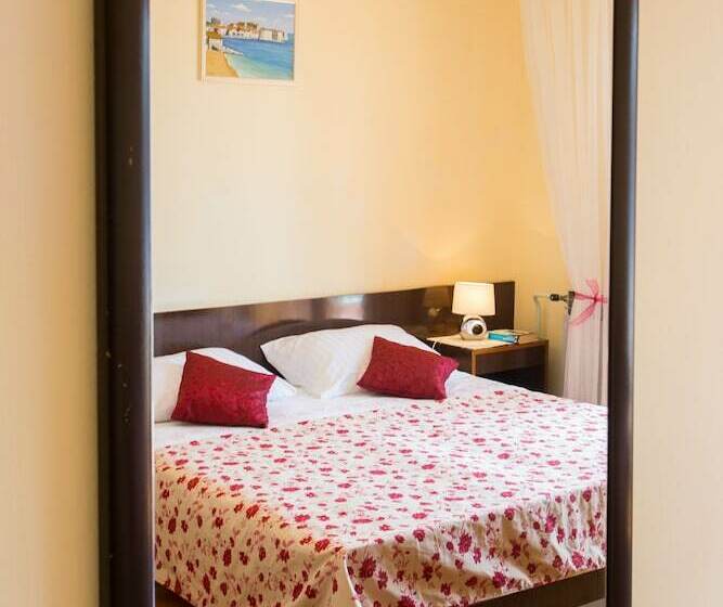 דירת חדר נוף לים, Villa Malfi