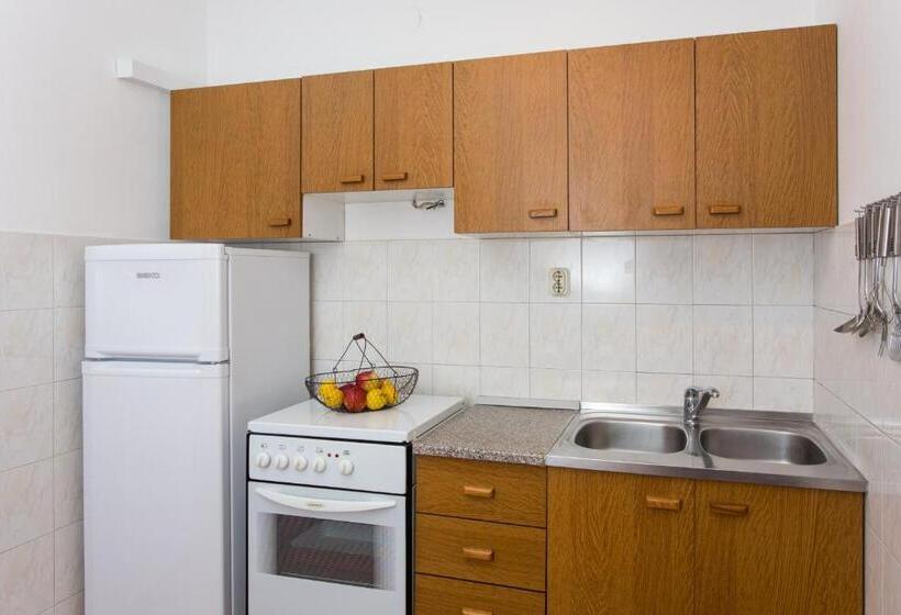 דירת חדר נוף לים, Villa Malfi