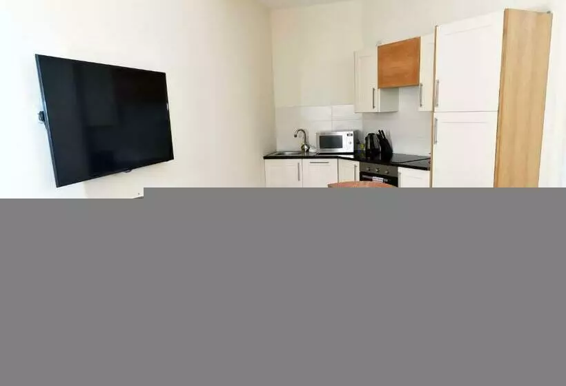 آپارتمان 2 خوابه, Royal Athenaeum Suites