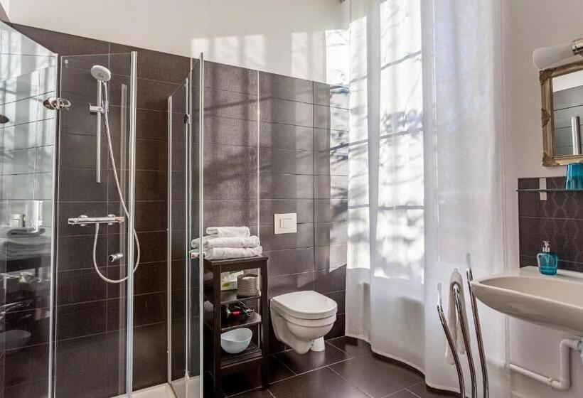 스탠다드 룸 킹사이즈 침대, Manoir De La Manantie   Teritoria