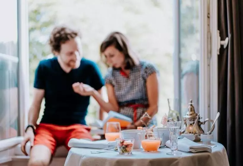 デラックススイート, Manoir De La Manantie   Teritoria