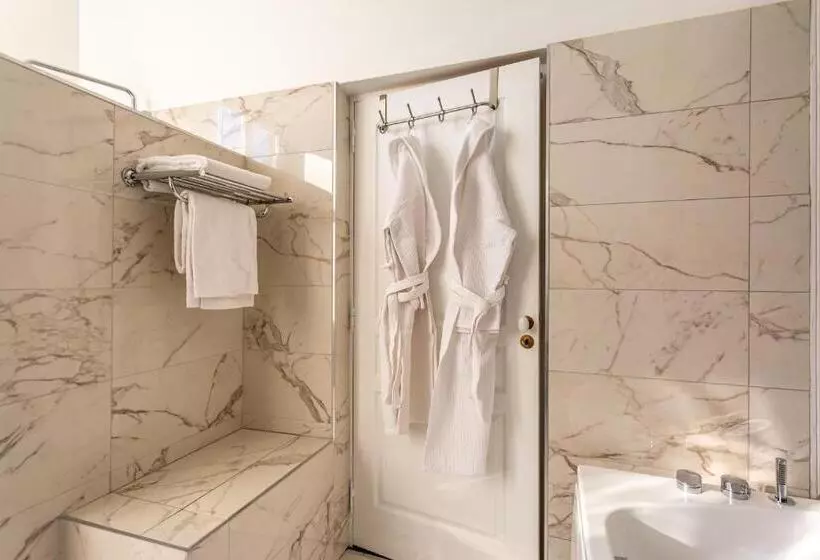 デラックススイート, Manoir De La Manantie   Teritoria