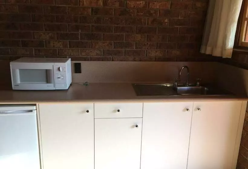 スイート, Coonawarra Place Motor Inn