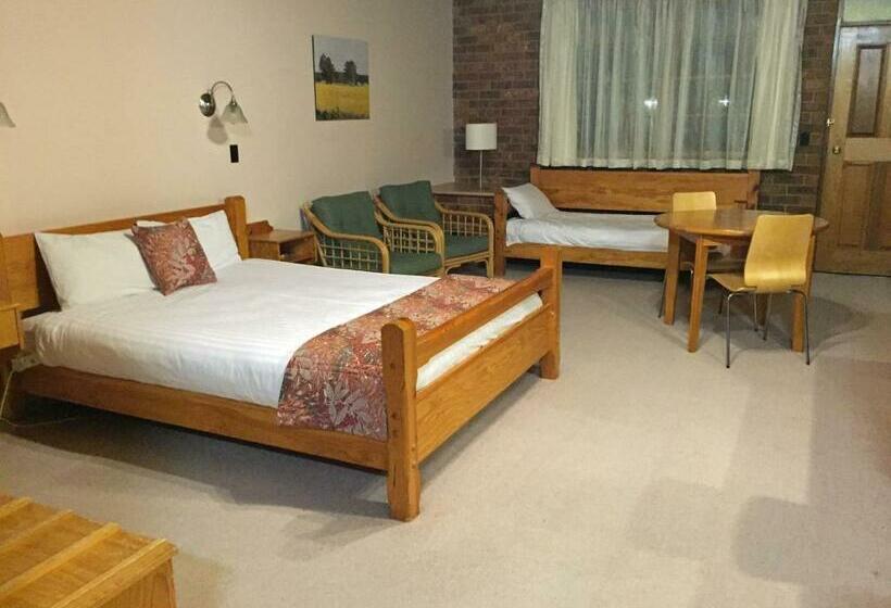 סוויטה, Coonawarra Place Motor Inn