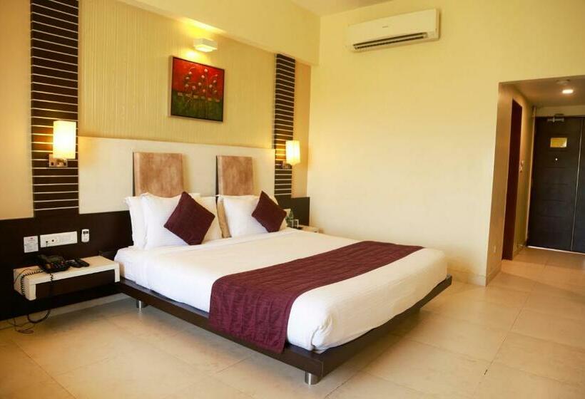 חדר דלוקס, Aakar Lords Inn Saputara