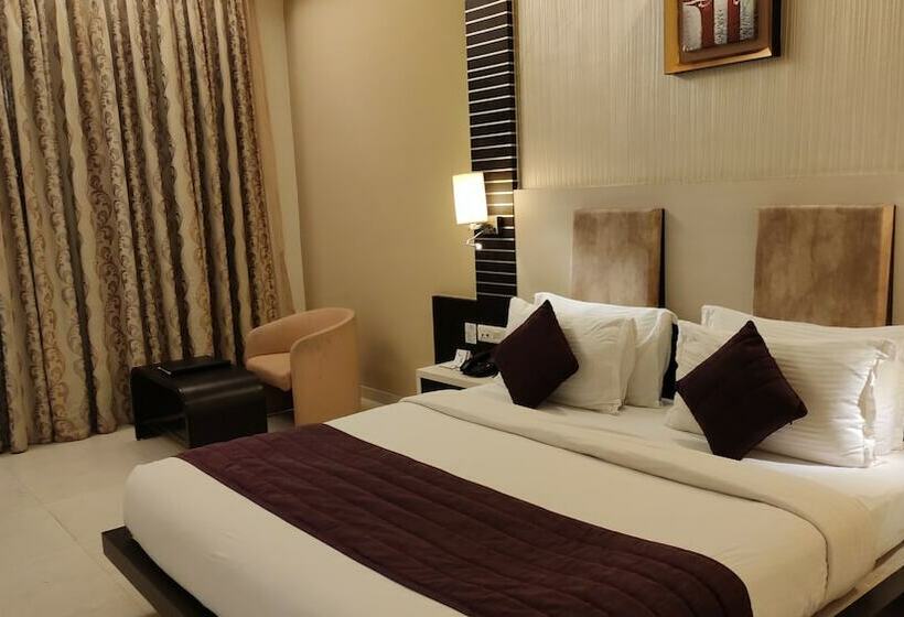 Номер Deluxe, Aakar Lords Inn Saputara