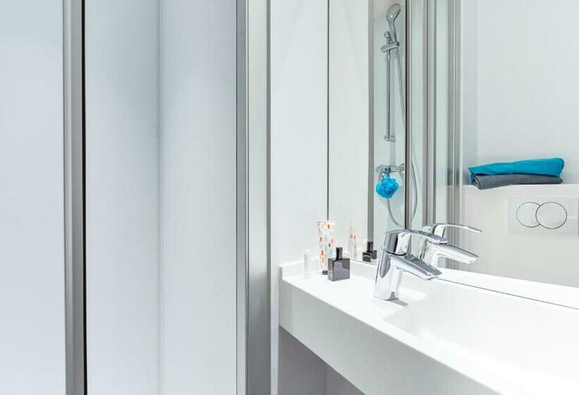 اتاق استاندارد, F1 Bordeaux Ville