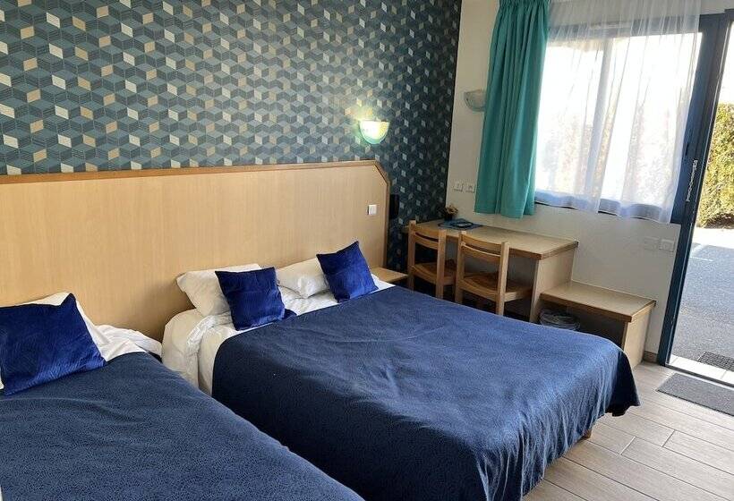 标准三人间, Hôtel Le Laury S