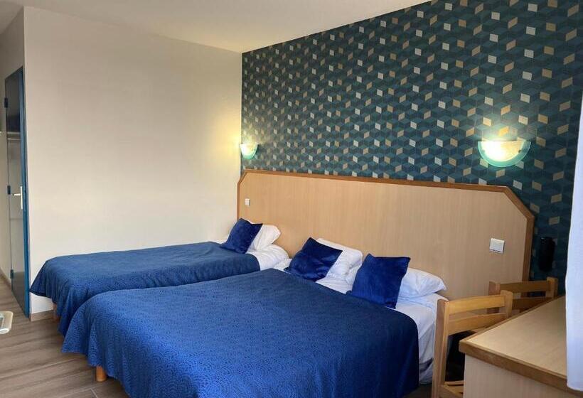 스탠다드 트리플 룸, Hôtel Le Laury S