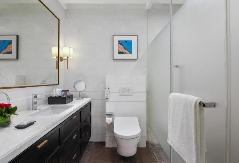 带大床的套房, Intercontinental Haikou Seaview, An Ihg