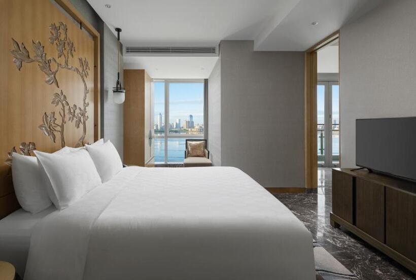 Люкс Кровать Кинг, Intercontinental Haikou Seaview, An Ihg