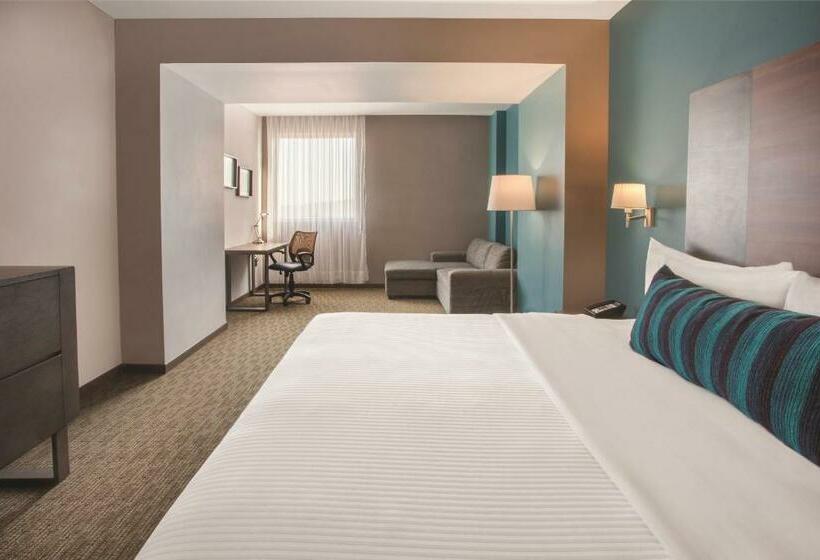 اتاق سوپریور با تخت بزرگ, La Quinta By Wyndham Aguascalientes