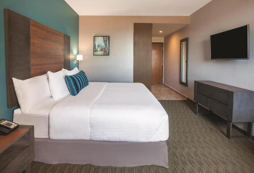 اتاق استاندارد با تخت بزرگ, La Quinta By Wyndham Aguascalientes