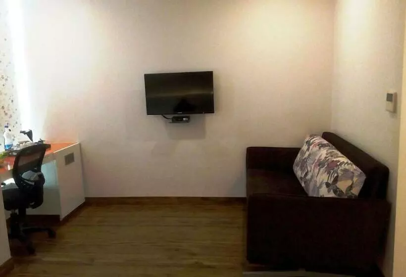 コンフォートルーム, Mango Hotels Prangan