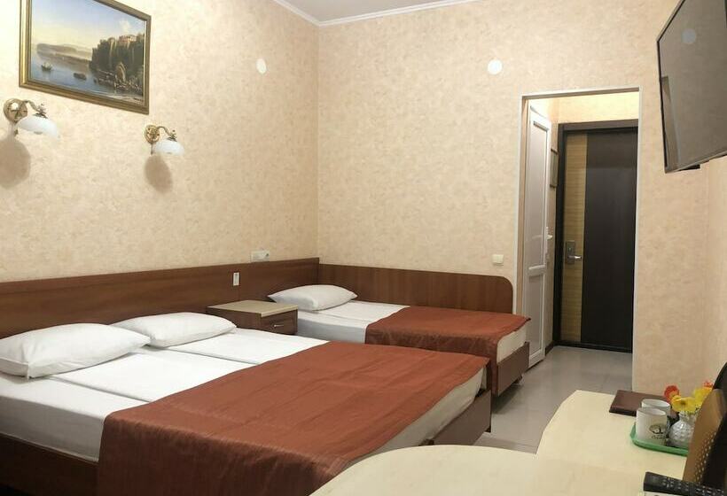 스탠다드 트리플 룸, Olivia Vityazevo