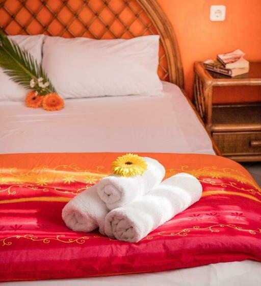 ファミリールーム, Potos