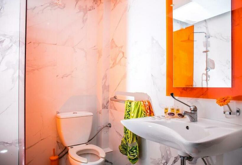 スタンダードルーム, Potos