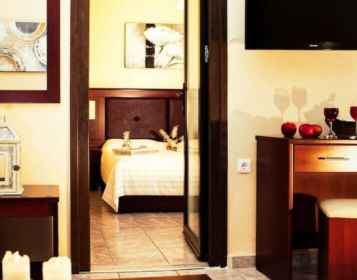 ファミリールーム, Potos