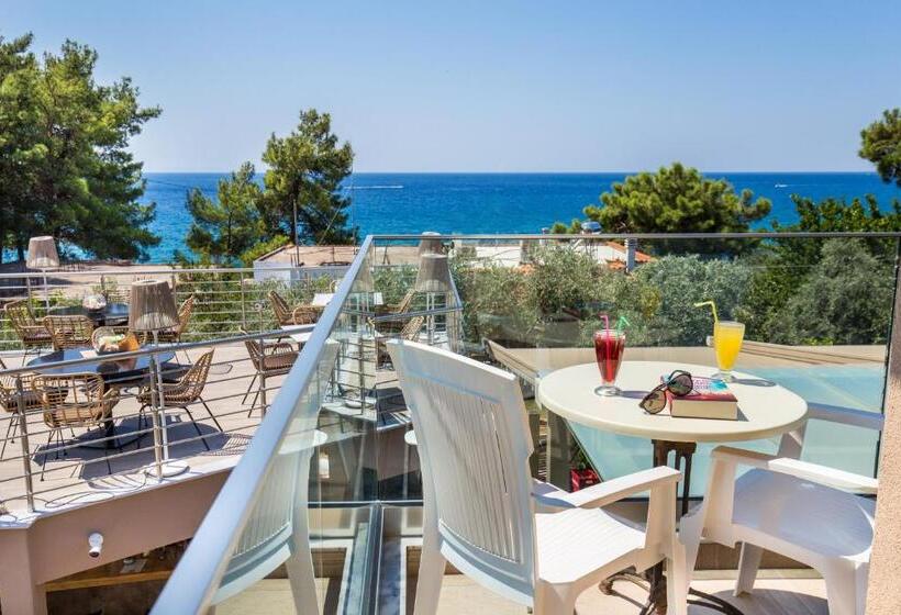 ファミリールーム, Potos