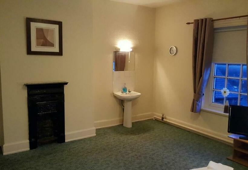 غرفة قياسية حمام مشترك, Station