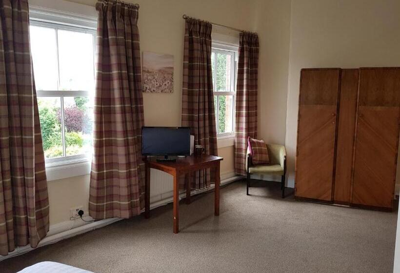 غرفة ديلوكس, Station