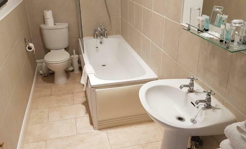 Стандартный Номер Кровать Кинг, The Weir