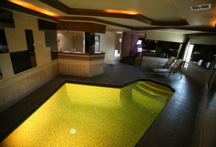 جناح جونيور مزوَّد بحمام سباحة, Motel Mediterraneo