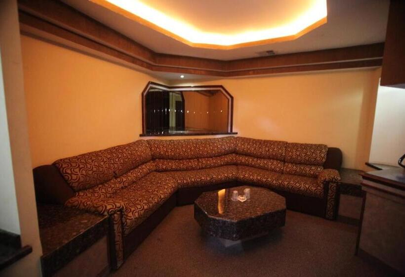 جناح, Motel Mediterraneo