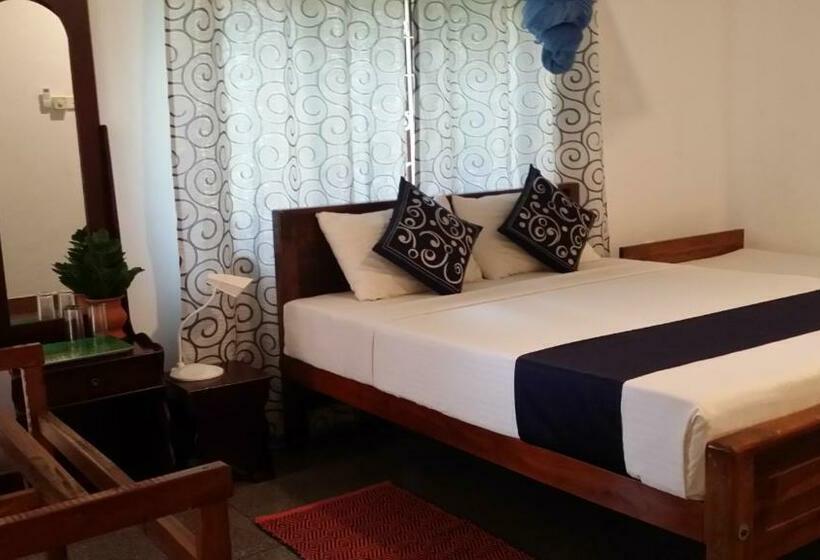 غرفة قياسية, Saubagya Inn