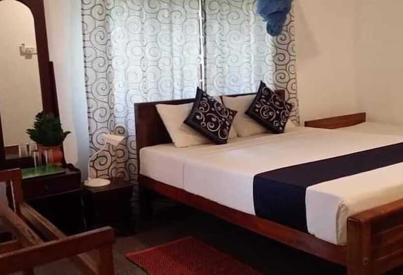 غرفة قياسية, Saubagya Inn