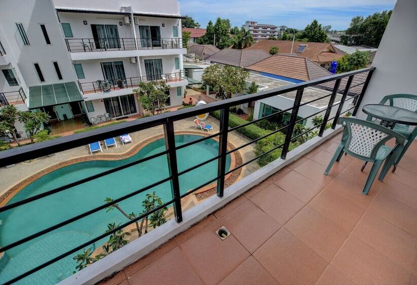 غرفة ديلوكس مطلة على حمام السباحة, Pool Access 89 At Rawai