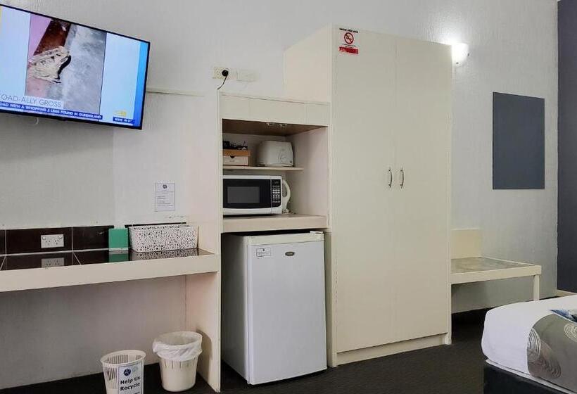 اتاق استاندارد با تخت بزرگ, Archer Park Motel