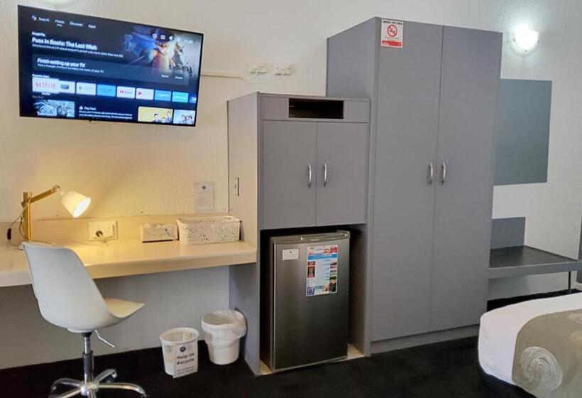 اتاق استاندارد با تخت بزرگ, Archer Park Motel