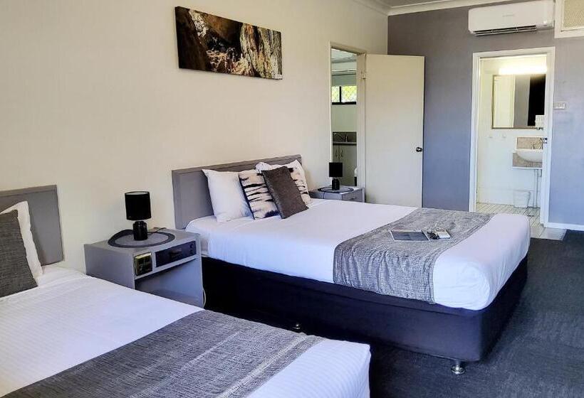 آپارتمان 2 خوابه, Archer Park Motel