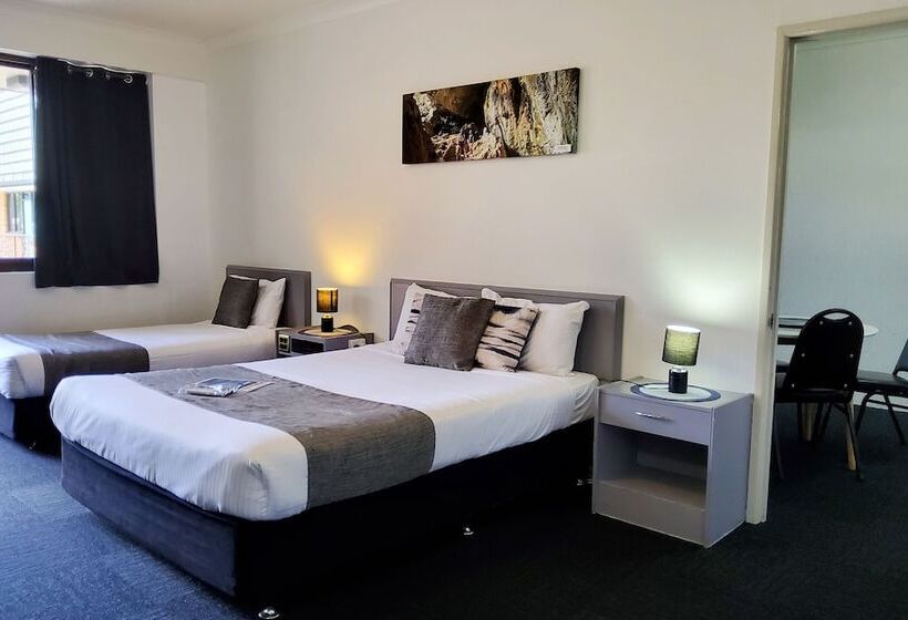 آپارتمان 2 خوابه, Archer Park Motel