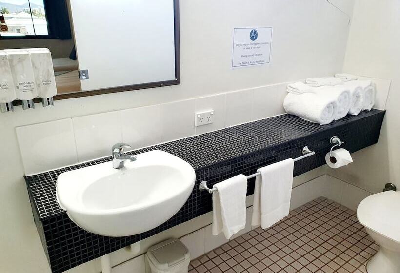 اتاق لوکس, Archer Park Motel